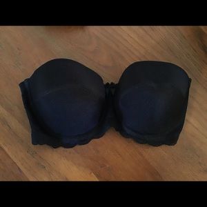 Wacoal black strapless wire bra. 36C